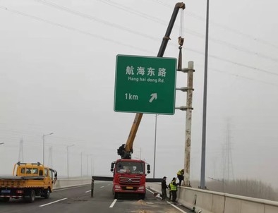 张家港张家港悬臂式交通标志杆